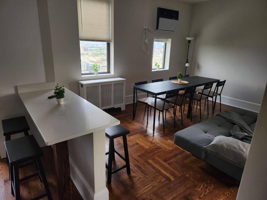 Elegant 2 Bed Gem! Mins From Nyc Daire Union City Dış mekan fotoğraf